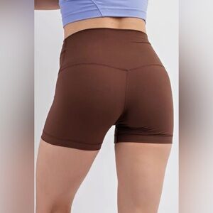 Sunday Morning Brown Butter Soft Basic Biker Short Yoga Pants 4in